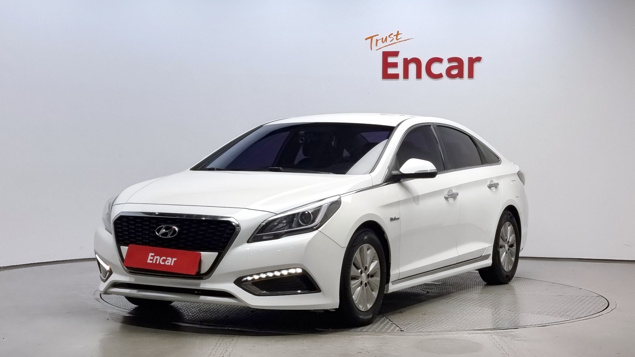 HYUNDAI LF SONATA HYBRID 2015