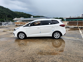KIA CARENS 2017