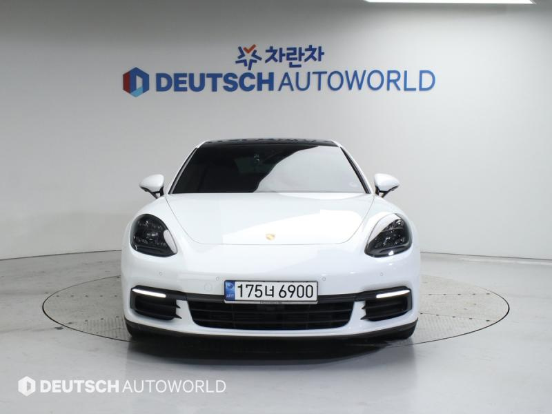 PORSCHE PANAMERA 971 2018