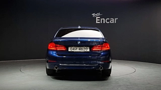 BMW 5-SERIES G30 2019