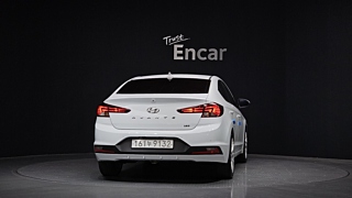 HYUNDAI AVANTE AD 2019