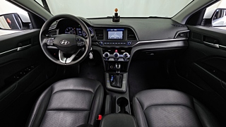 HYUNDAI AVANTE AD 2019