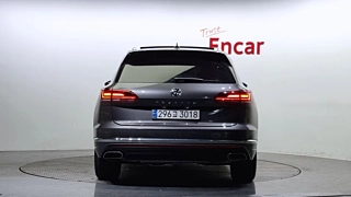 VOLKSWAGEN TOUAREG 2020