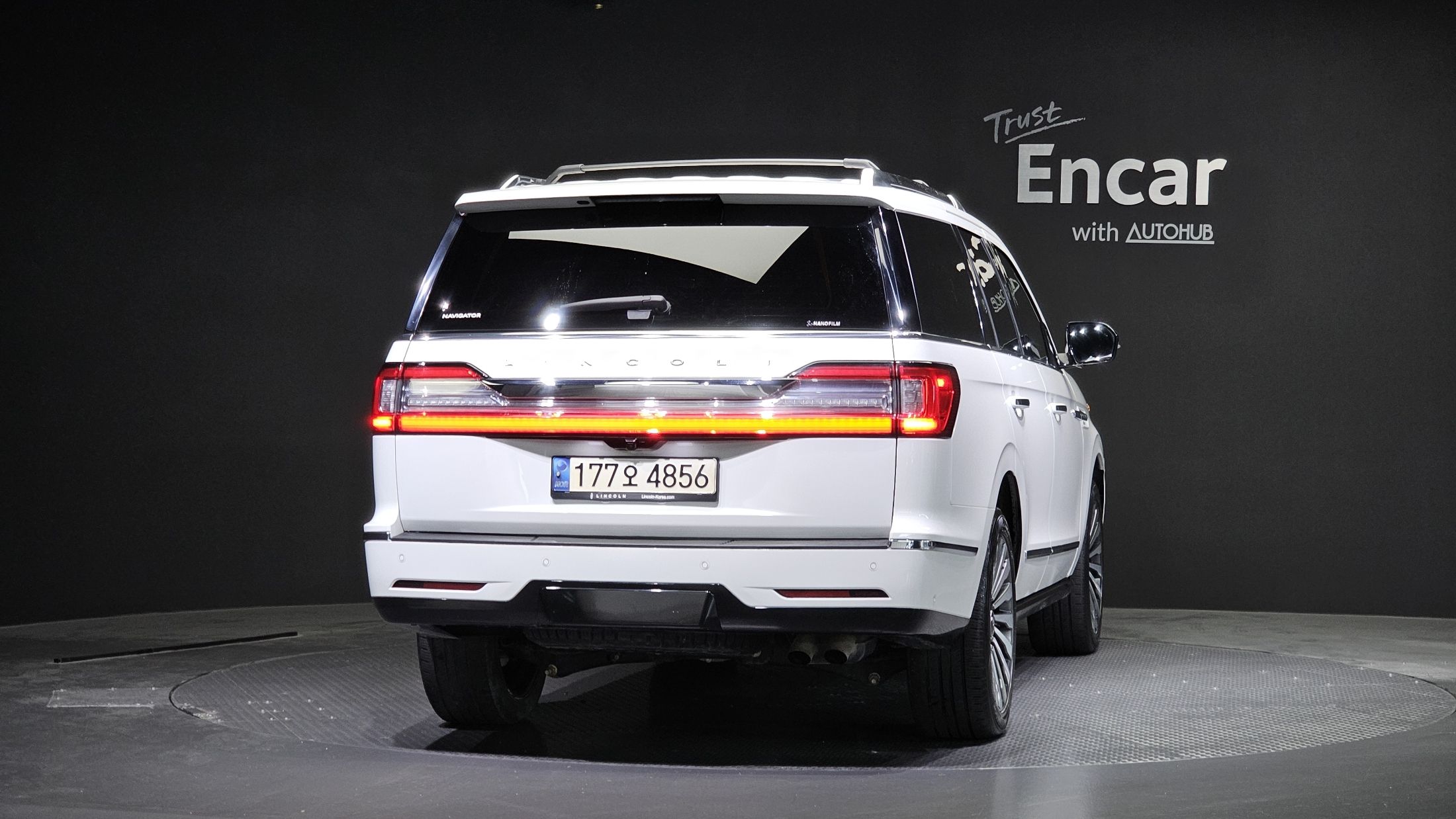 LINCOLN NAVIGATOR