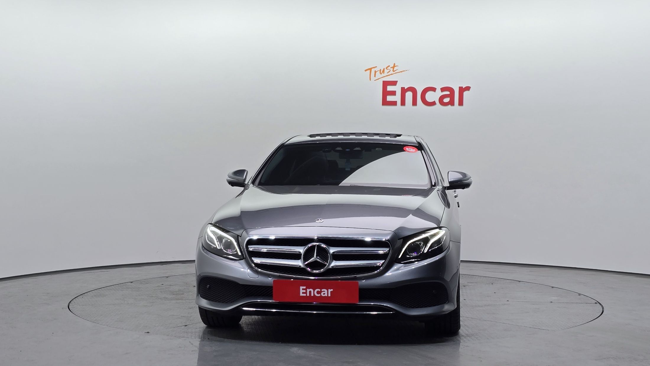 MERCEDES BENZ E-CLASS W213 2019