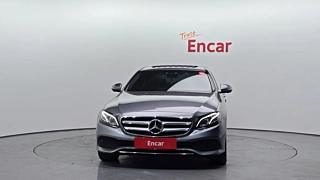 MERCEDES BENZ E-CLASS W213 2019