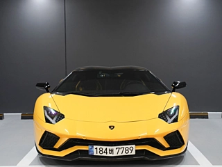 LAMBORGHINI AVENTADOR 2018