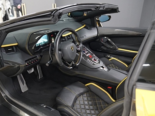 LAMBORGHINI AVENTADOR 2018
