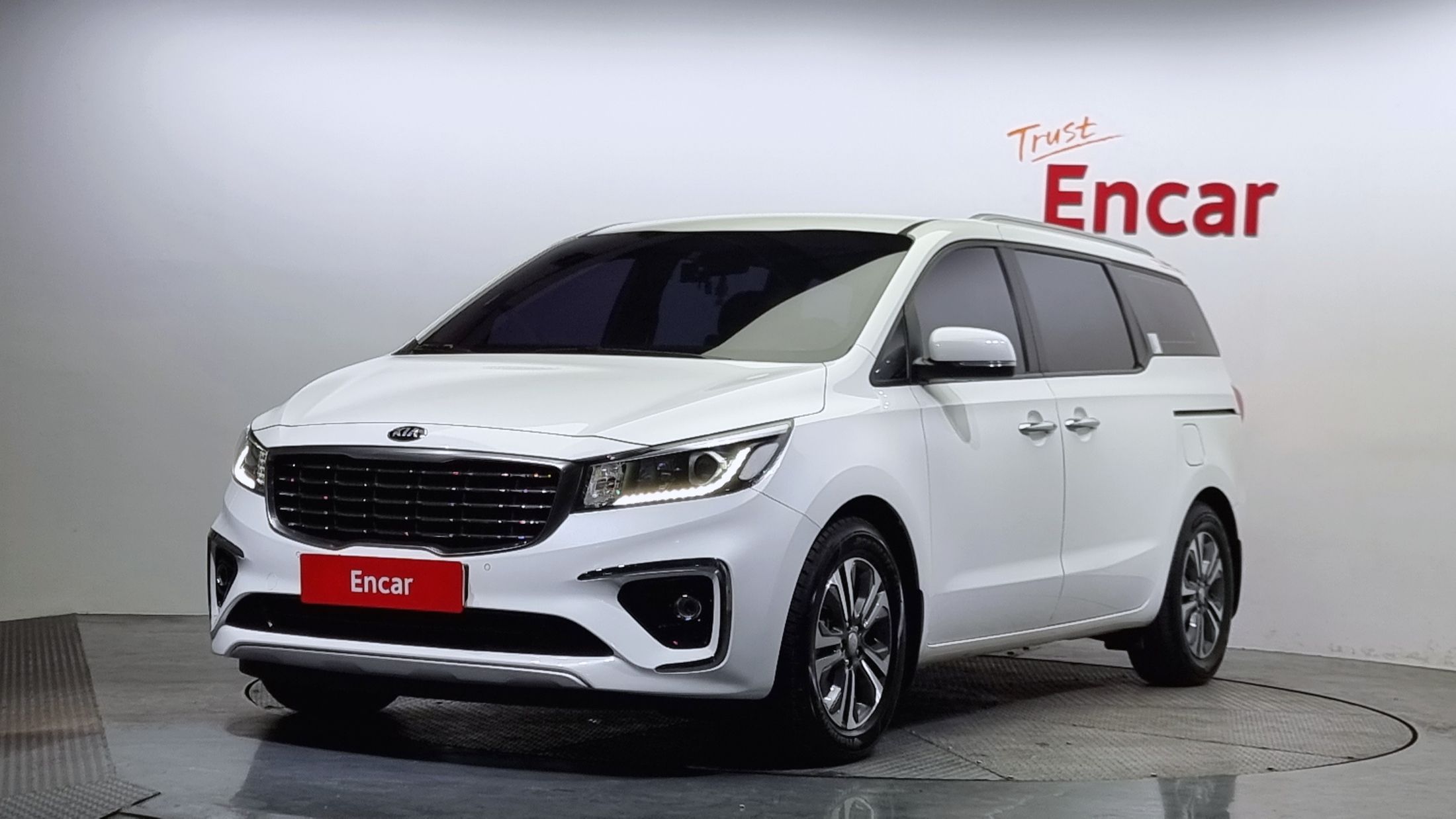 KIA CARNIVAL 2019