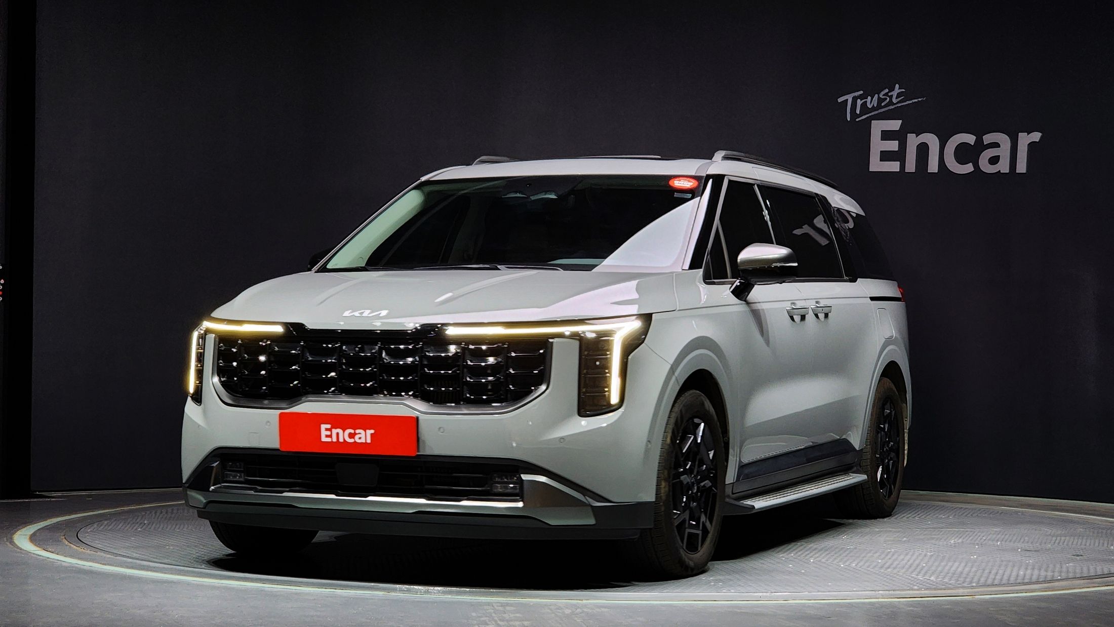 KIA CARNIVAL 2024
