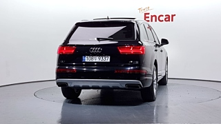 AUDI Q7 4M 2019
