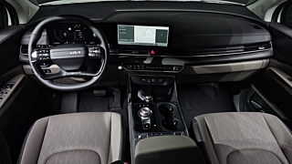 KIA CARNIVAL 2025