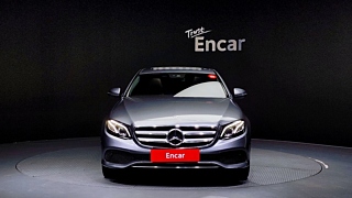 MERCEDES BENZ E-CLASS W213 2019