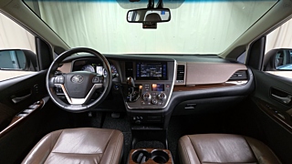 TOYOTA SIENNA 2017