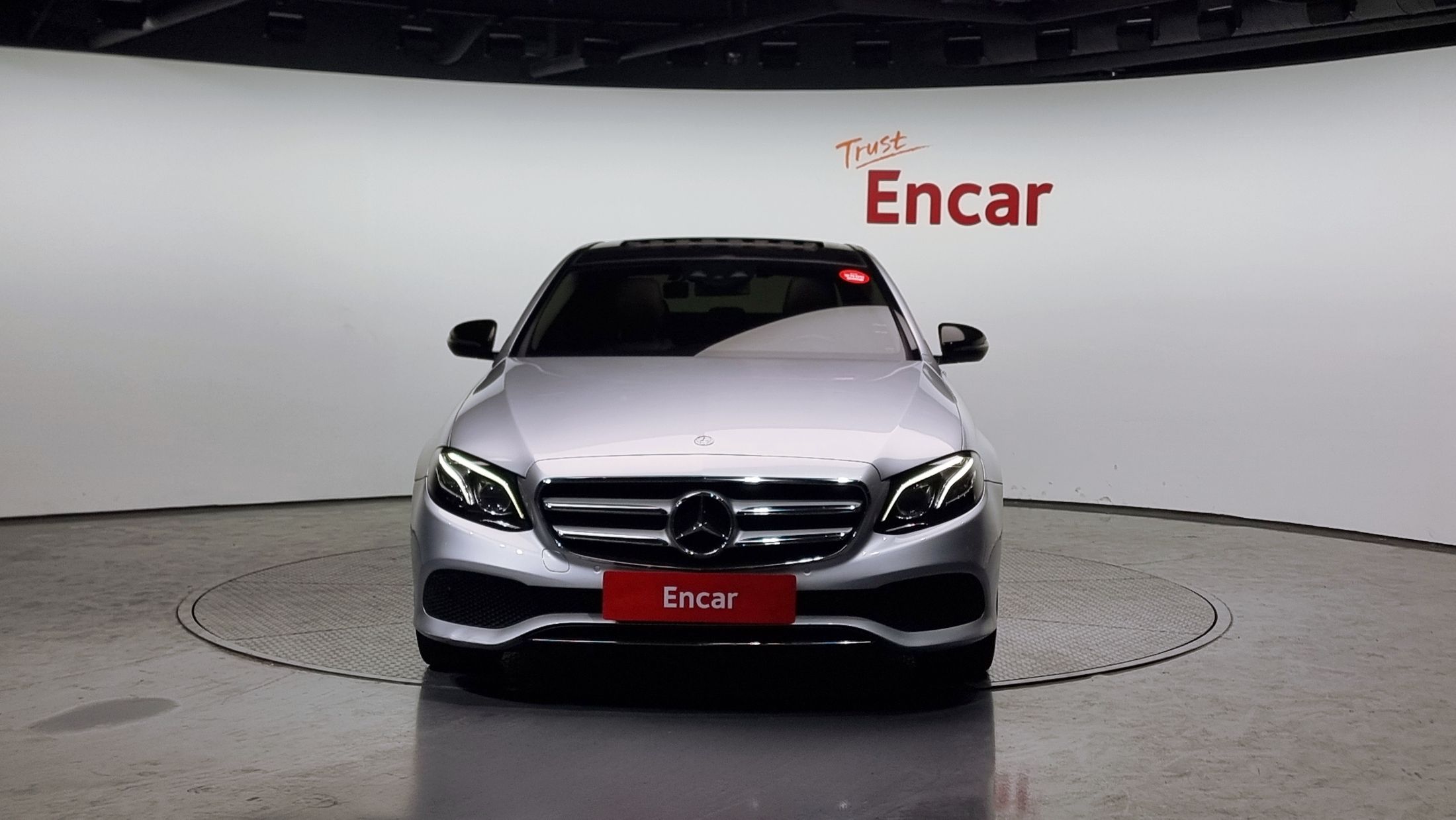 MERCEDES BENZ E-CLASS W213 2017