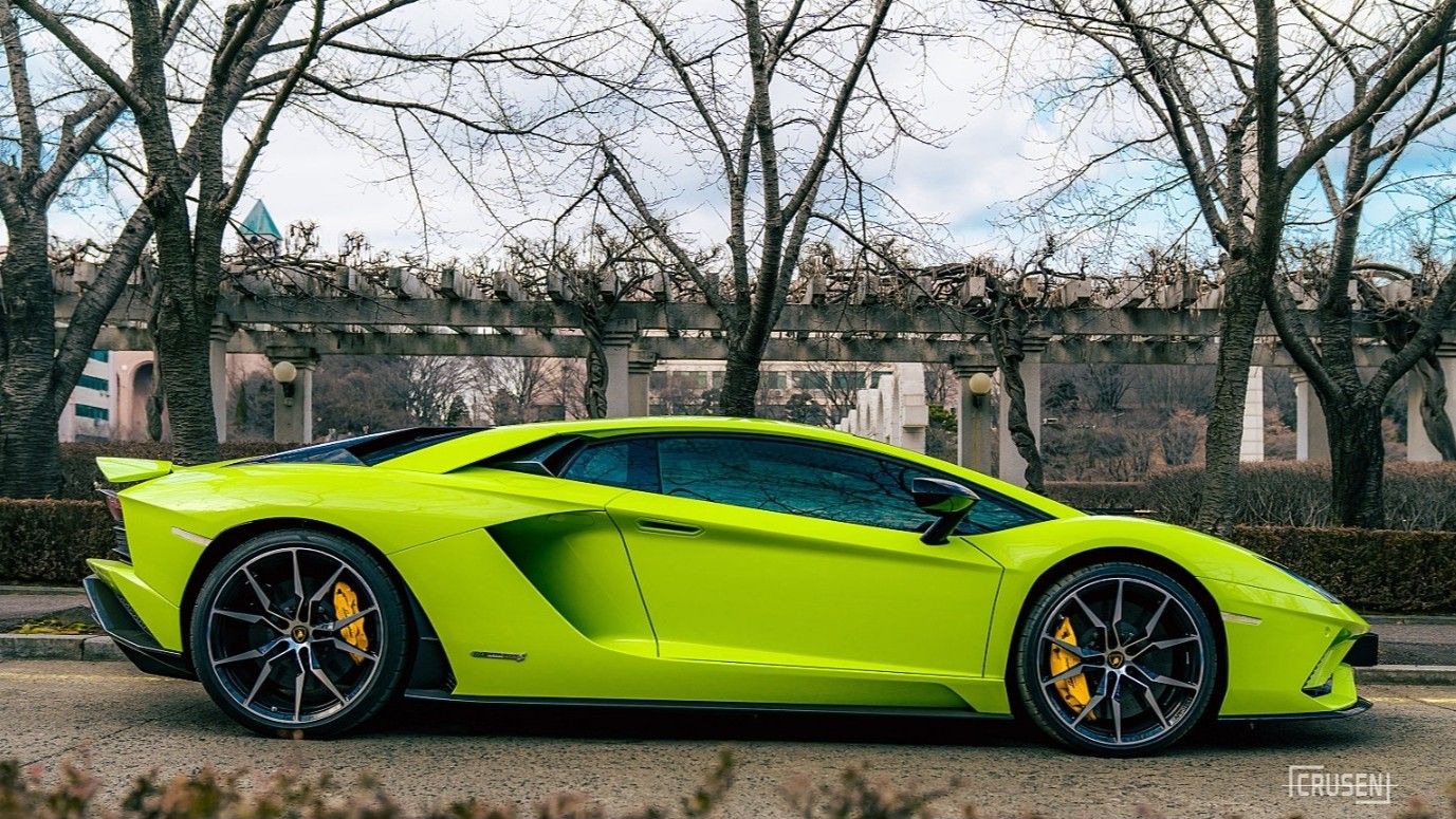 LAMBORGHINI AVENTADOR 2018