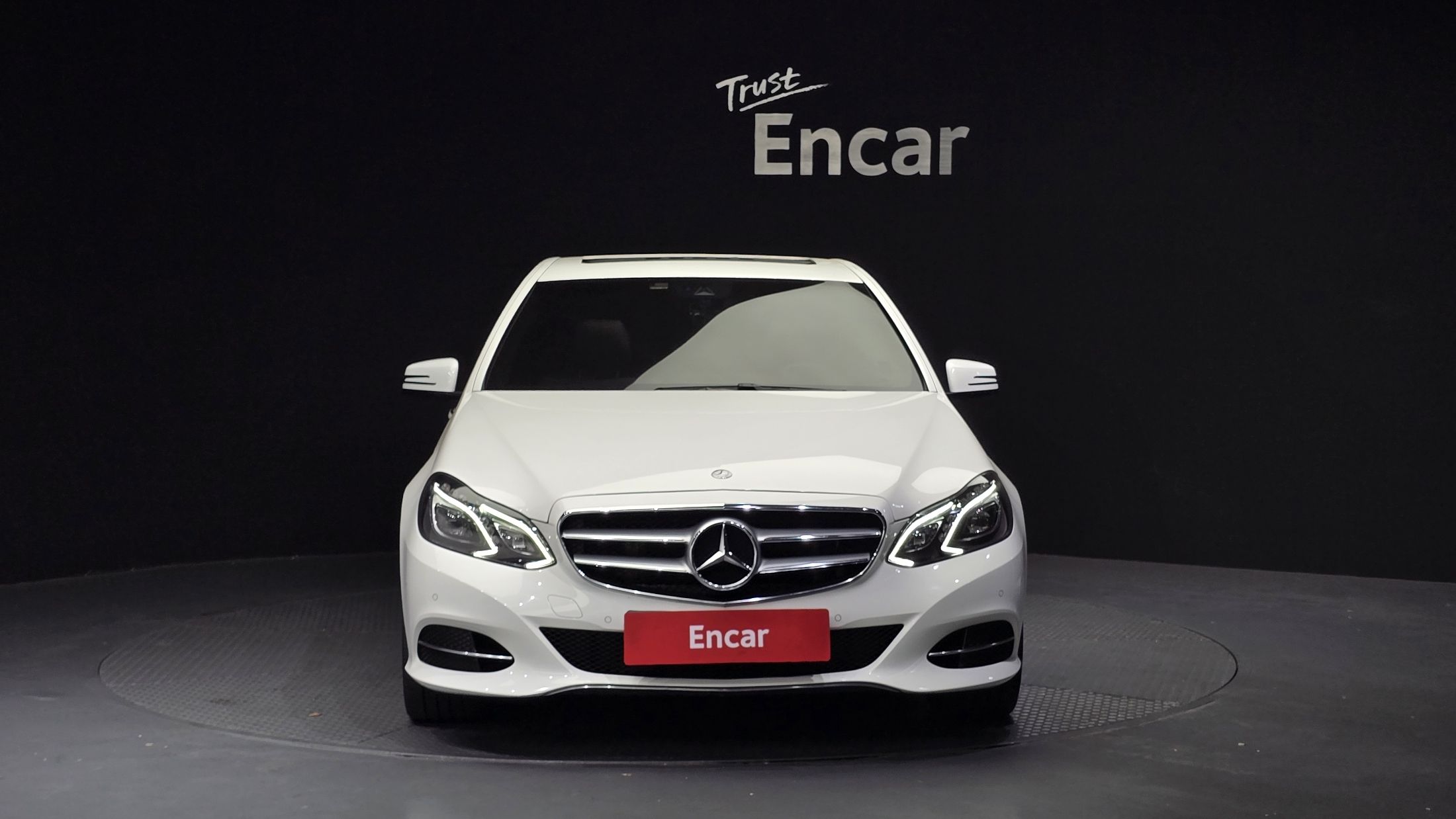 MERCEDES BENZ E-CLASS W212 2016