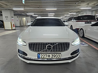 VOLVO S90 2021