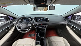 HYUNDAI SONATA DN8 2019