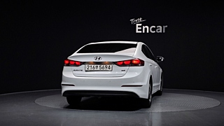 HYUNDAI AVANTE AD 2016