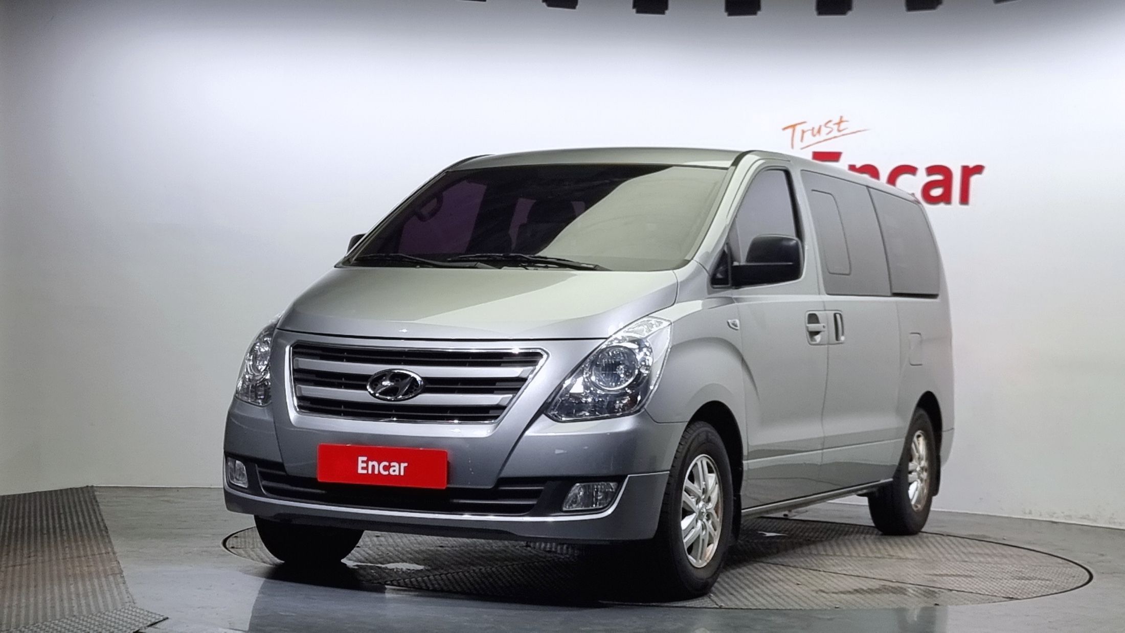 HYUNDAI STAREX GRAND 2015
