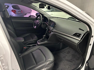 HYUNDAI AVANTE AD 2018