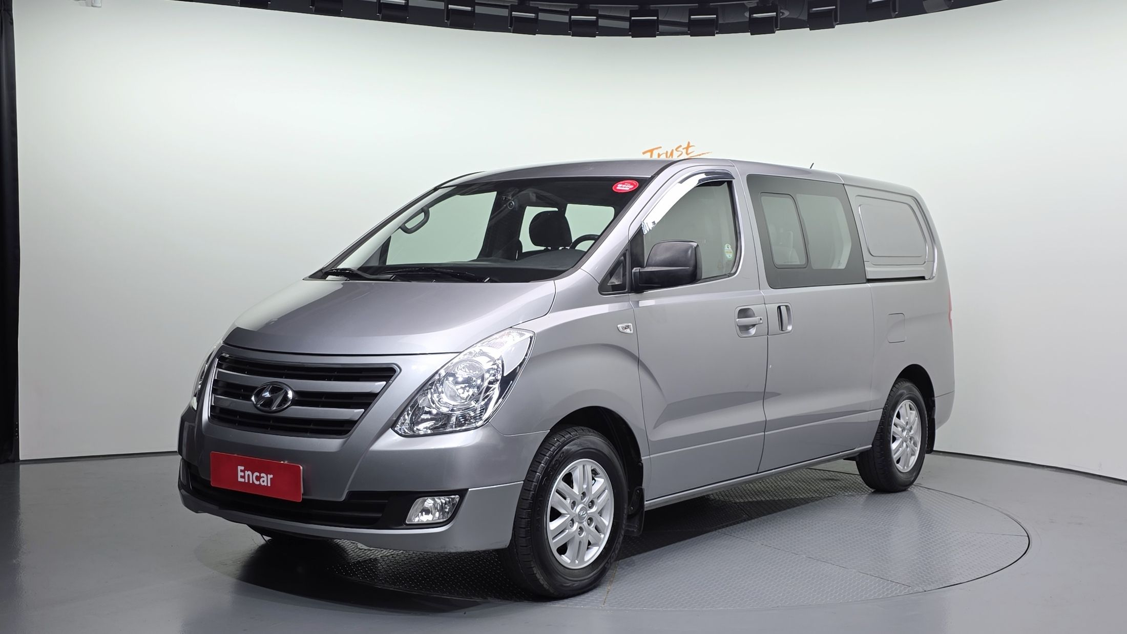 HYUNDAI STAREX GRAND