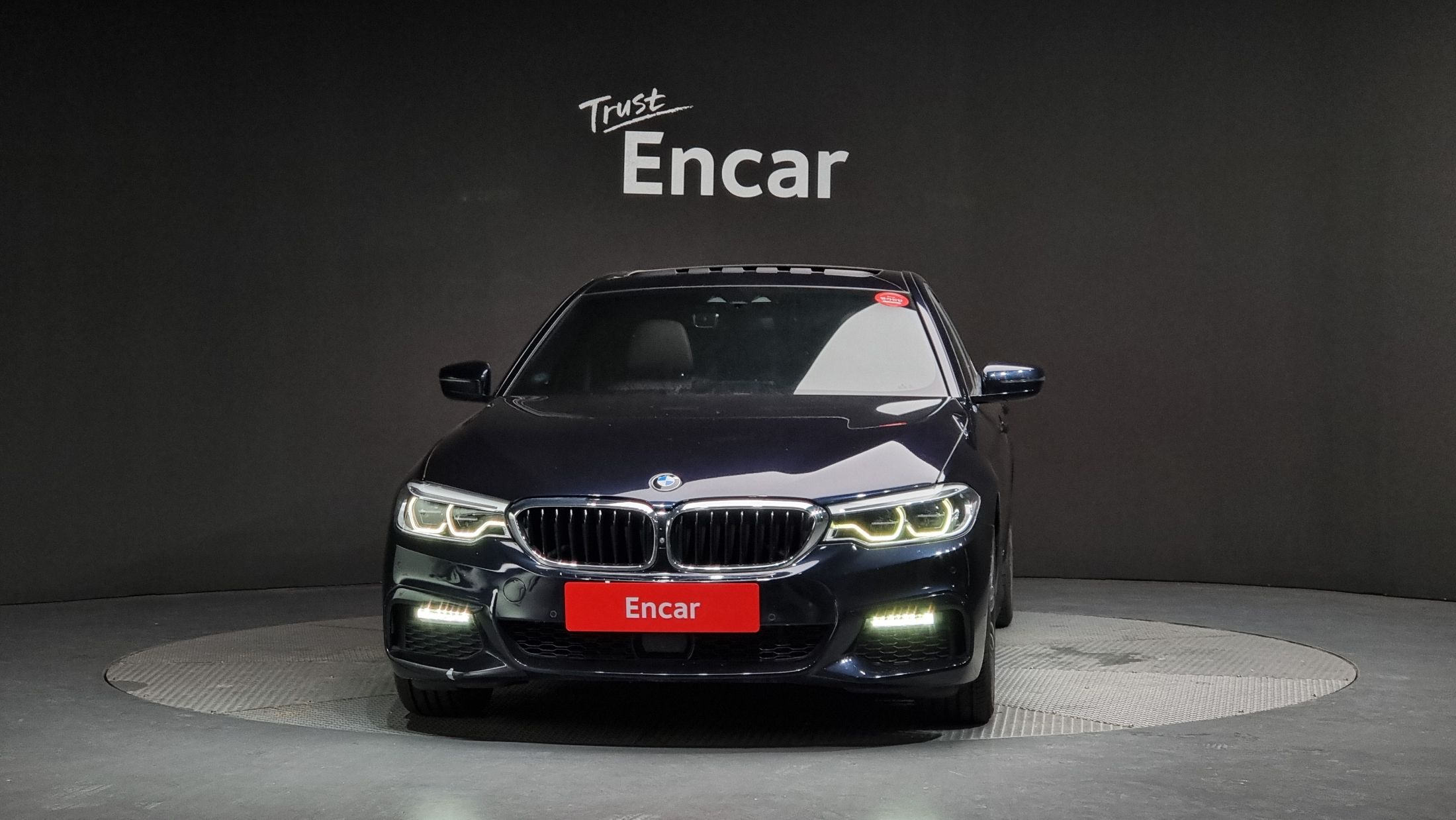 BMW 5-SERIES G30 2019