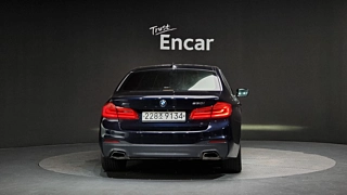 BMW 5-SERIES G30 2019