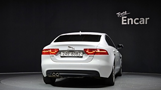 JAGUAR XE 2016