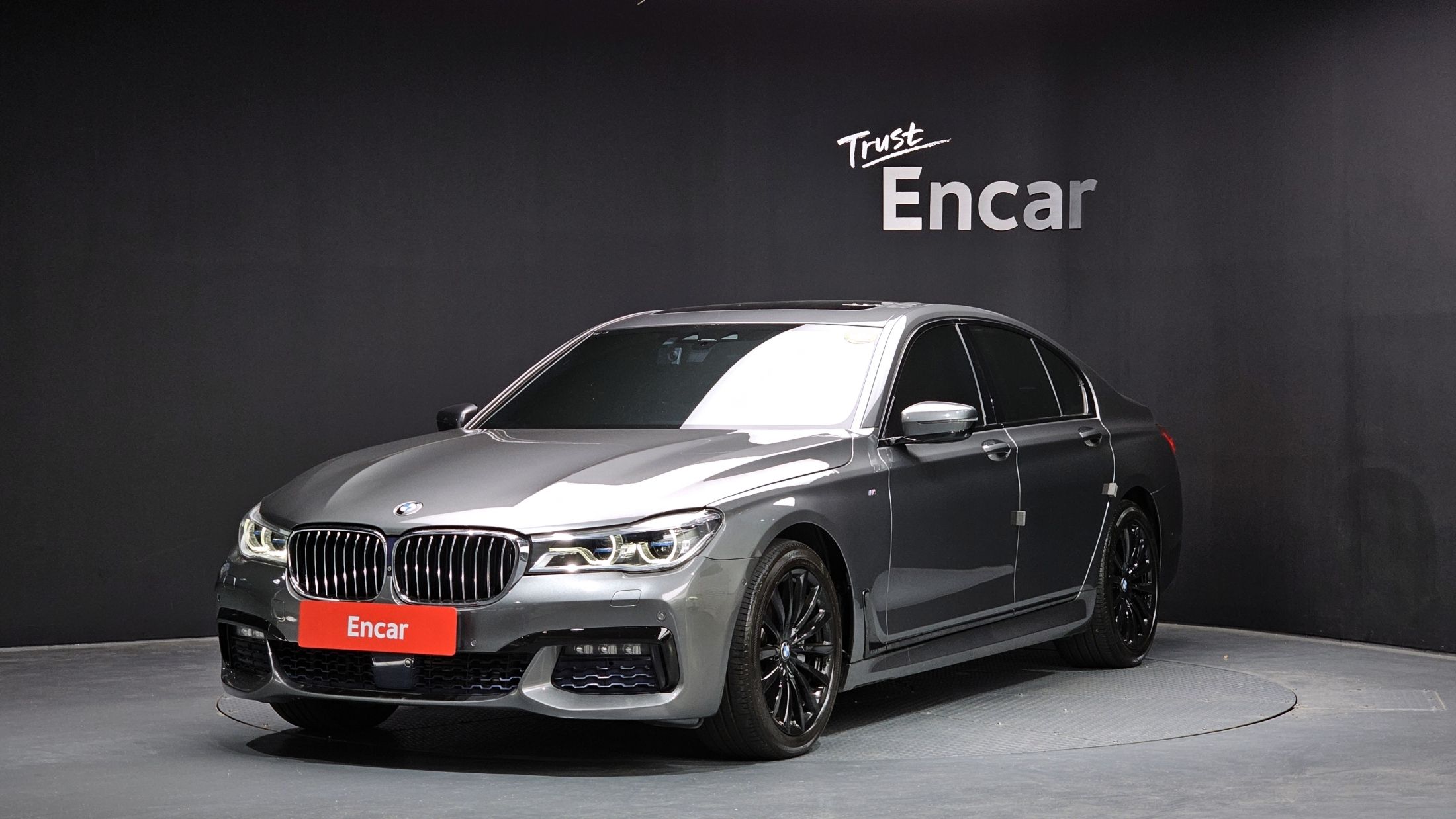 BMW 7-SERIES G11 2017