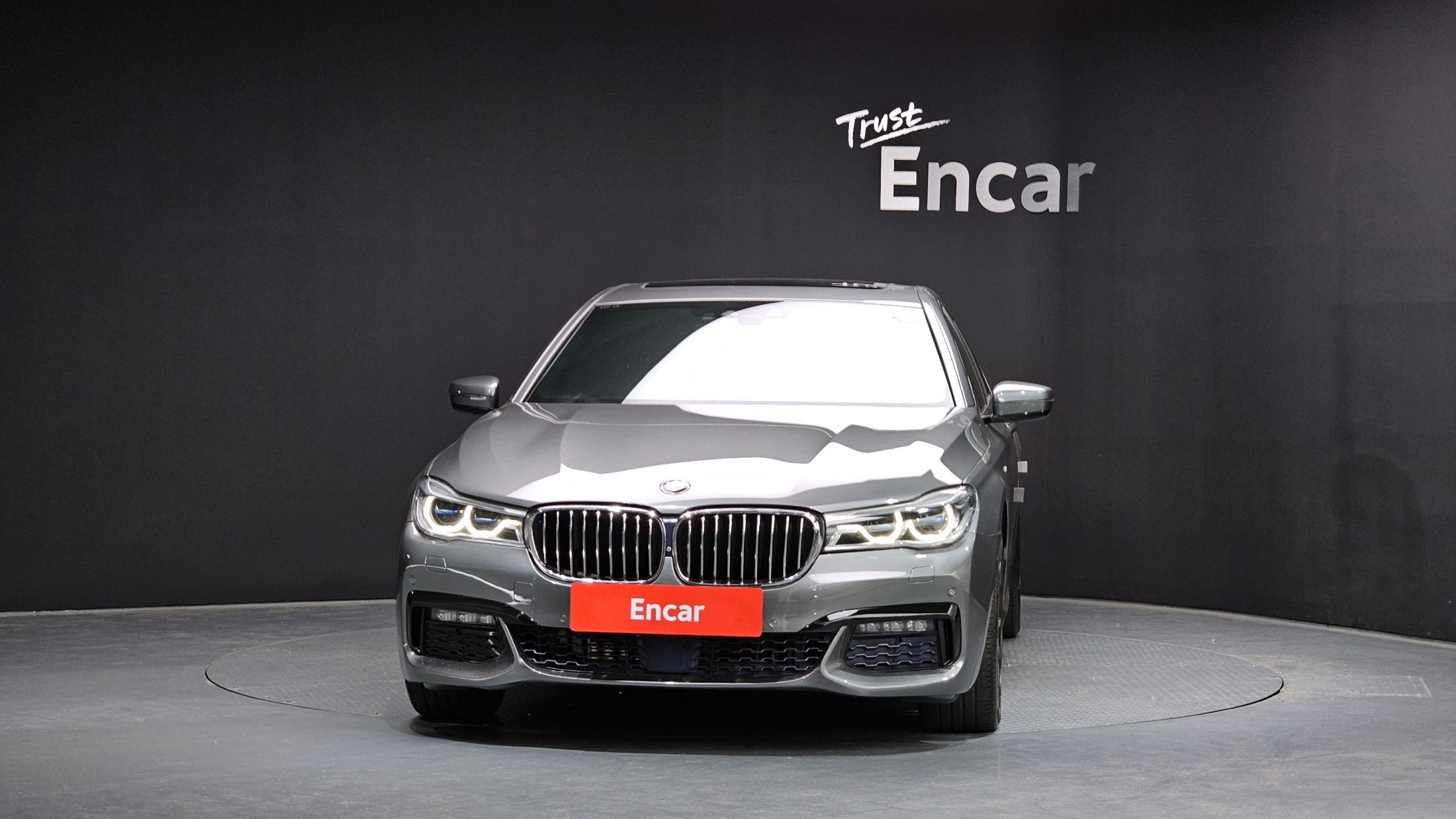 BMW 7-SERIES G11 2017