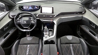 PEUGEOT 5008 2018