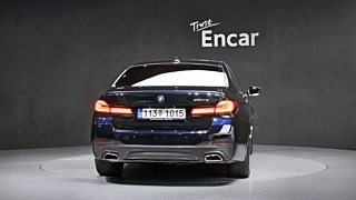 BMW 5-SERIES G30 2022