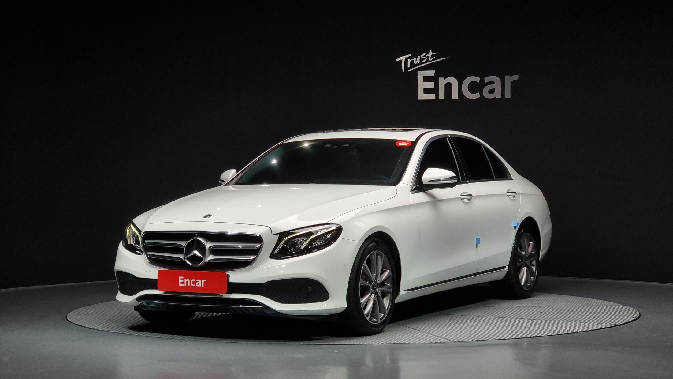 MERCEDES BENZ E-CLASS W213 2018