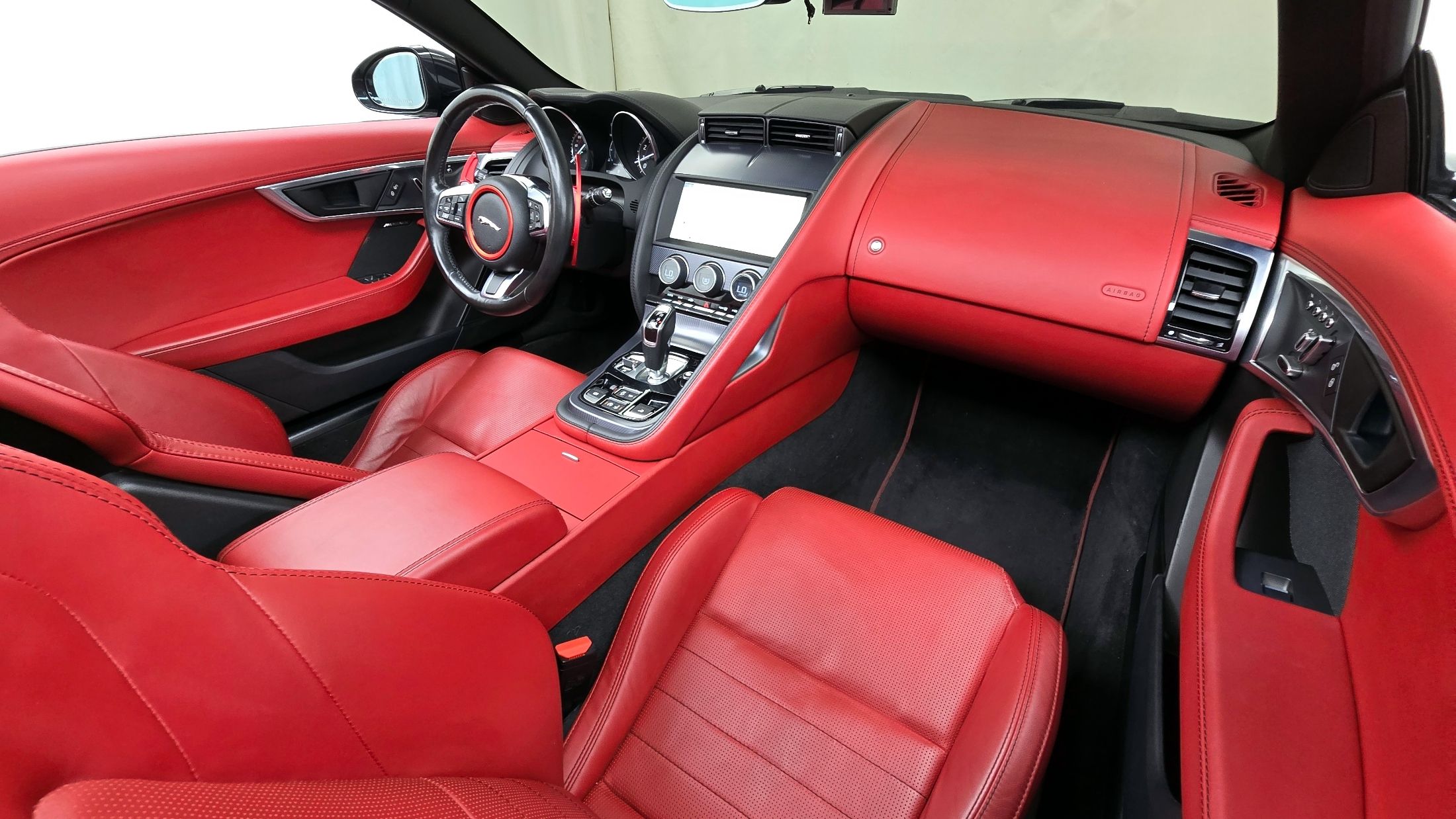 JAGUAR F-TYPE 2019