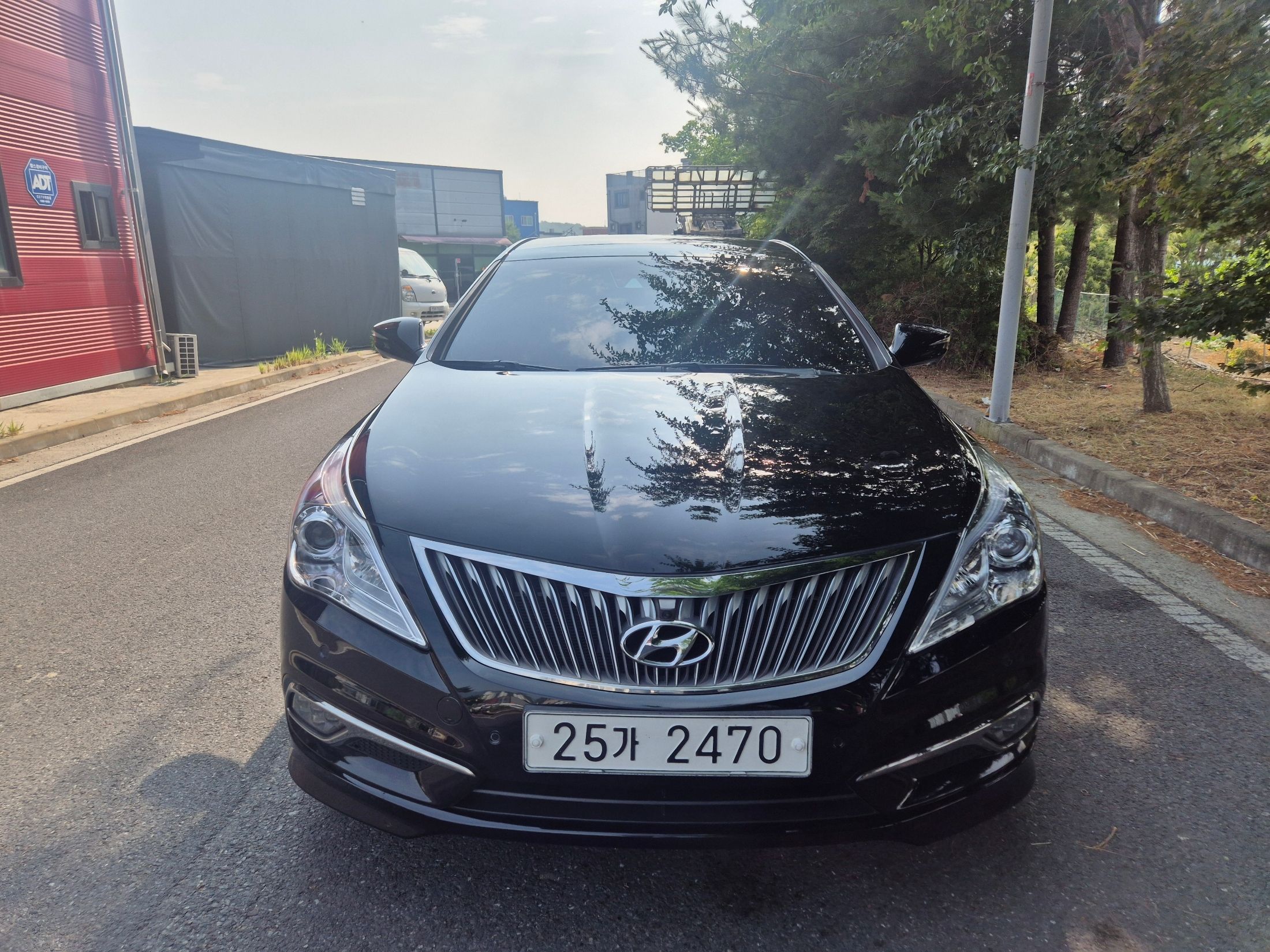 HYUNDAI GRANDEUR HG 2015
