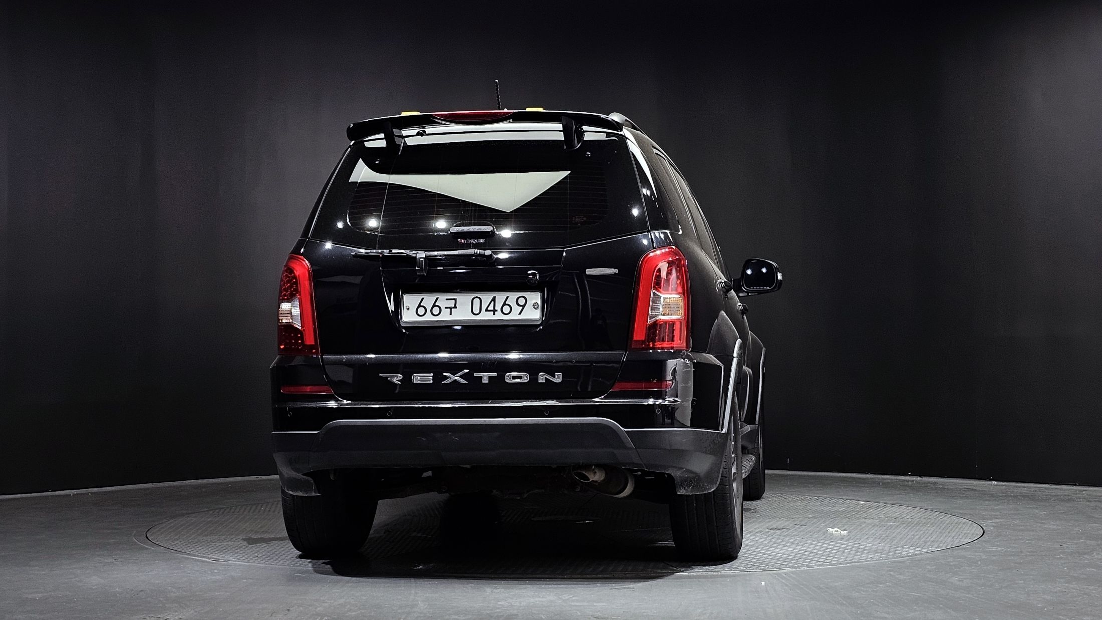 SSANGYONG REXTON W 2015