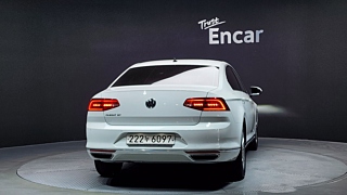 VOLKSWAGEN PASSAT GT B8 2018