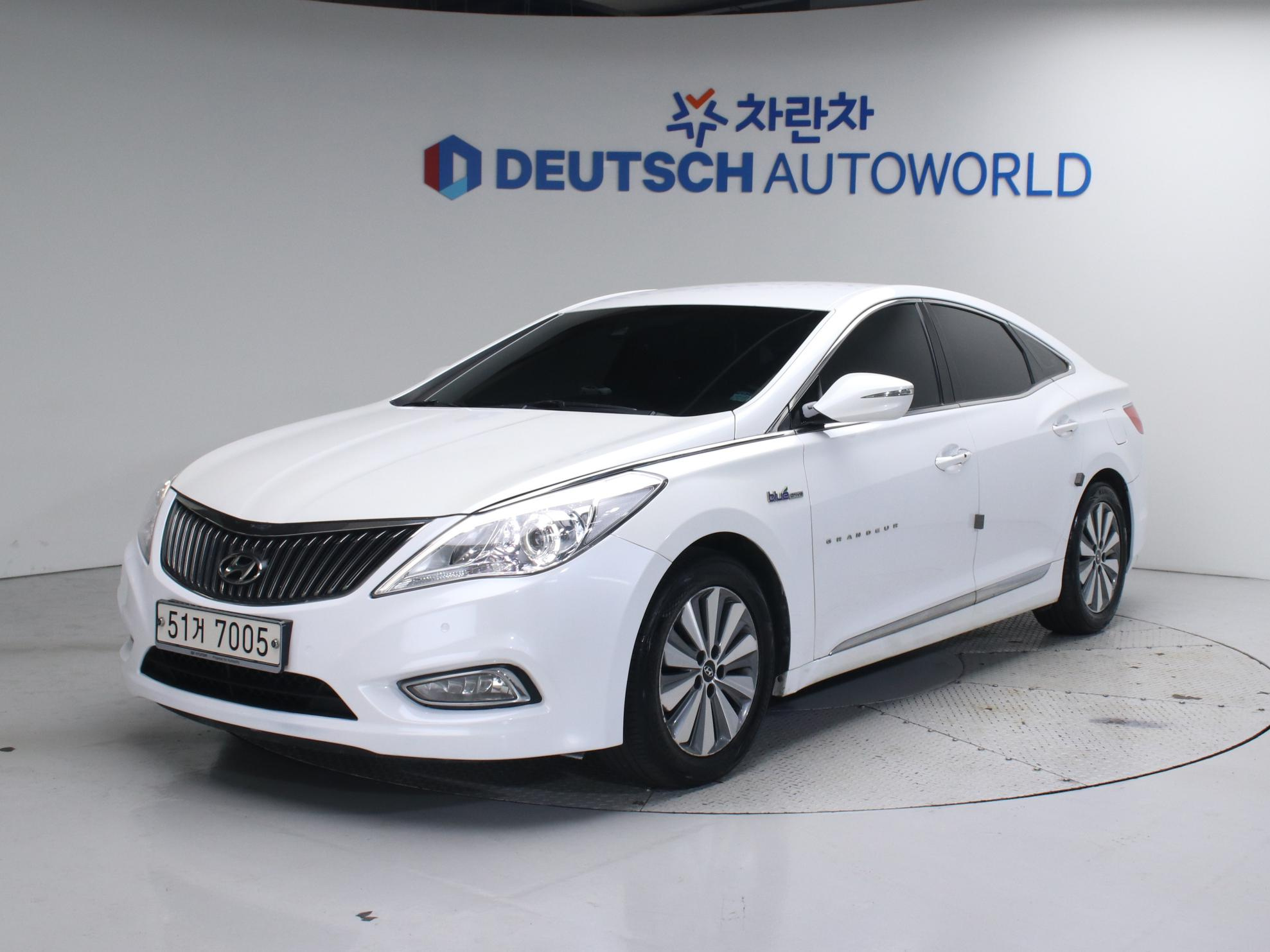 HYUNDAI GRANDEUR HG HYBRID 2014