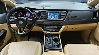 KIA CARNIVAL 2017