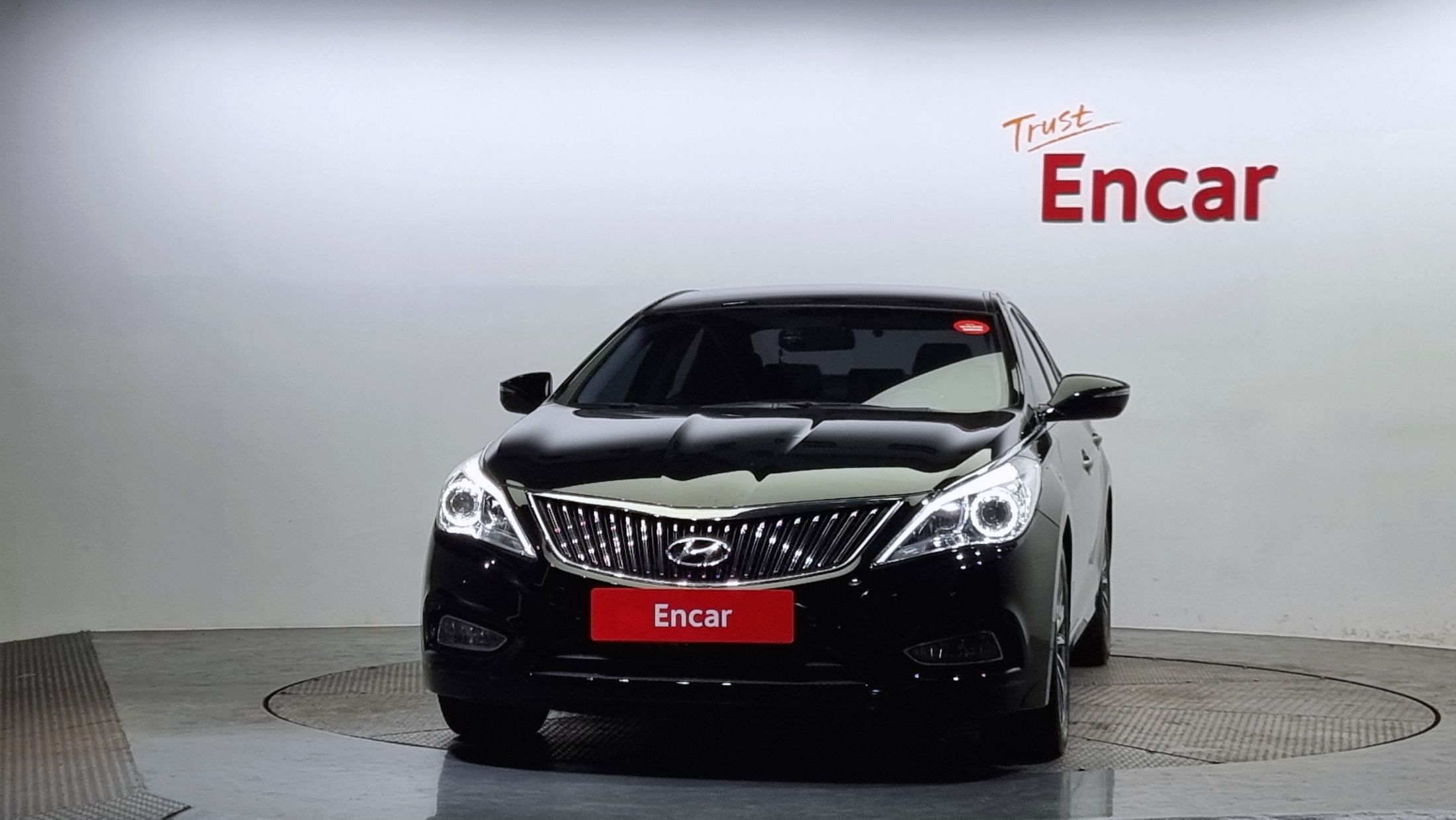 HYUNDAI GRANDEUR HG 2013