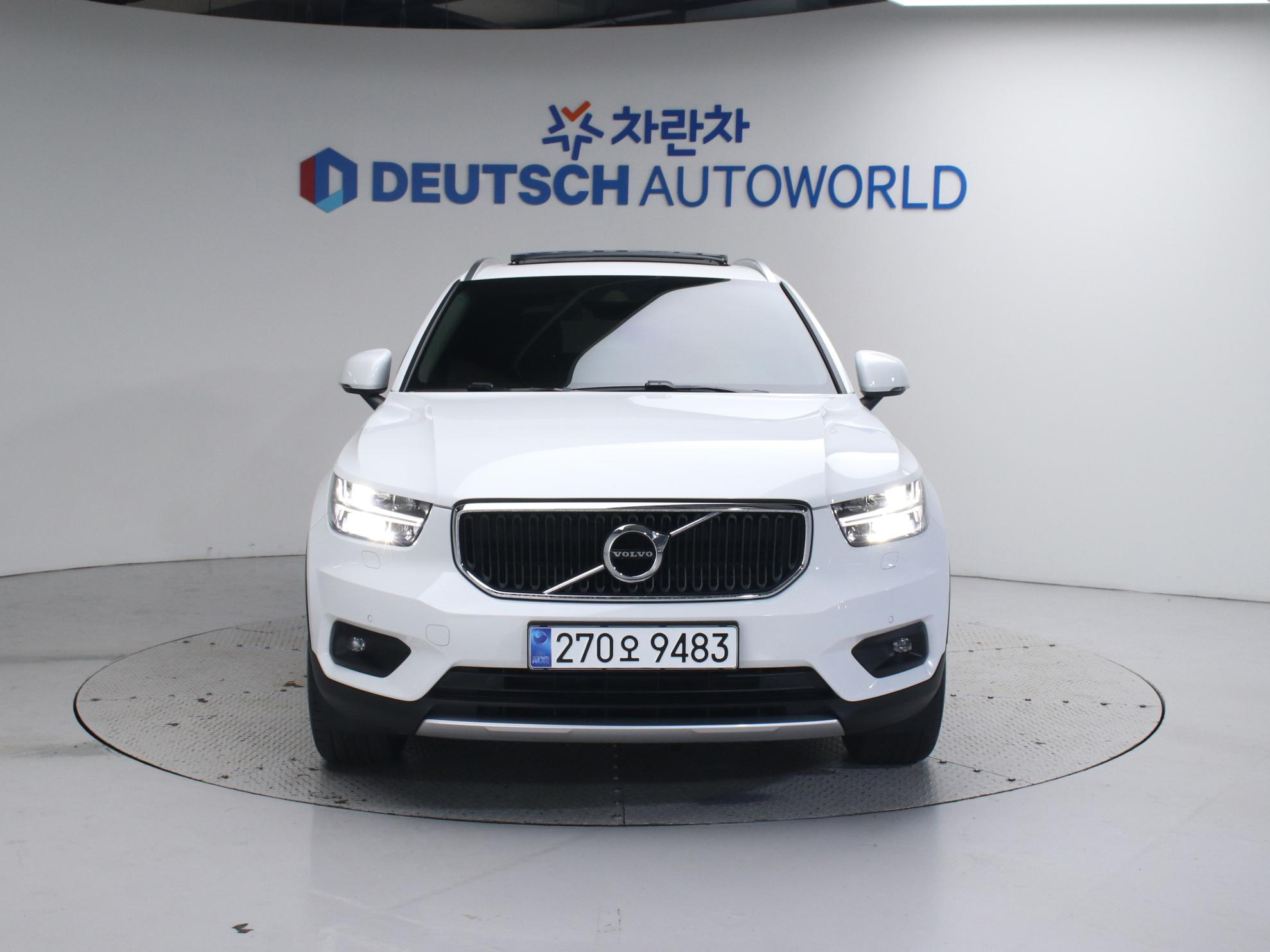 VOLVO XC40 2020