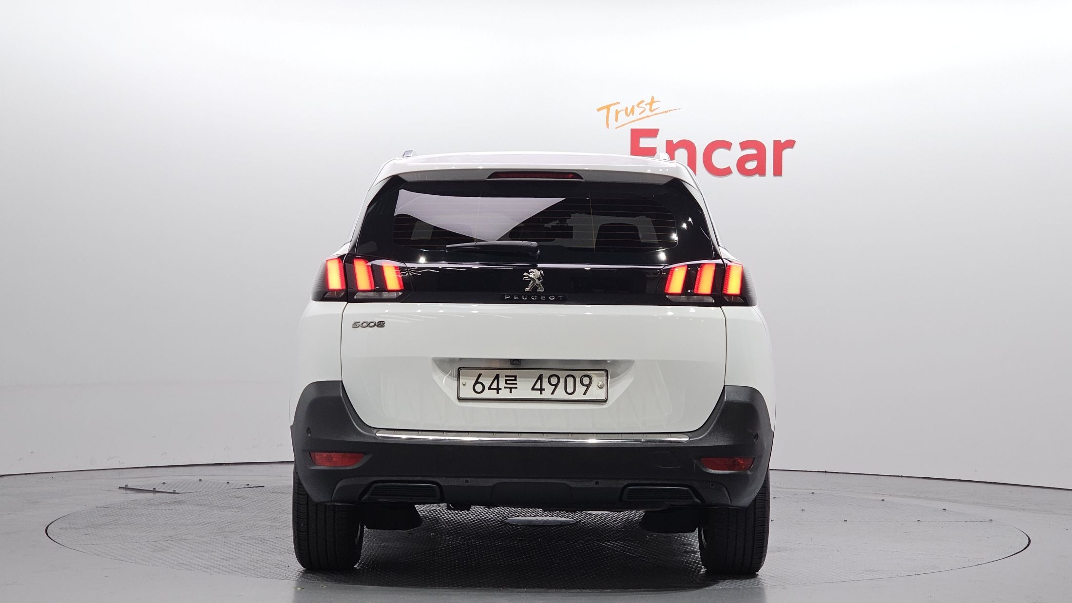 PEUGEOT 5008