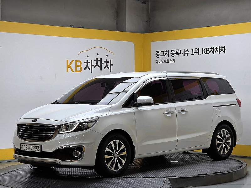 KIA CARNIVAL 2016