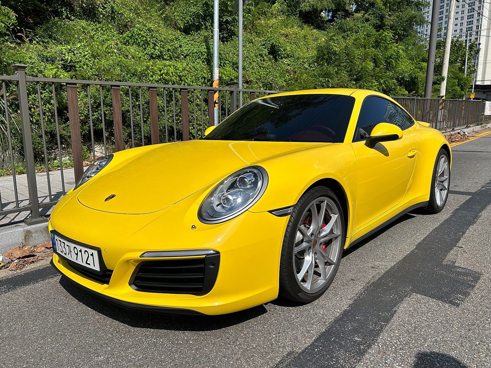 PORSCHE 911