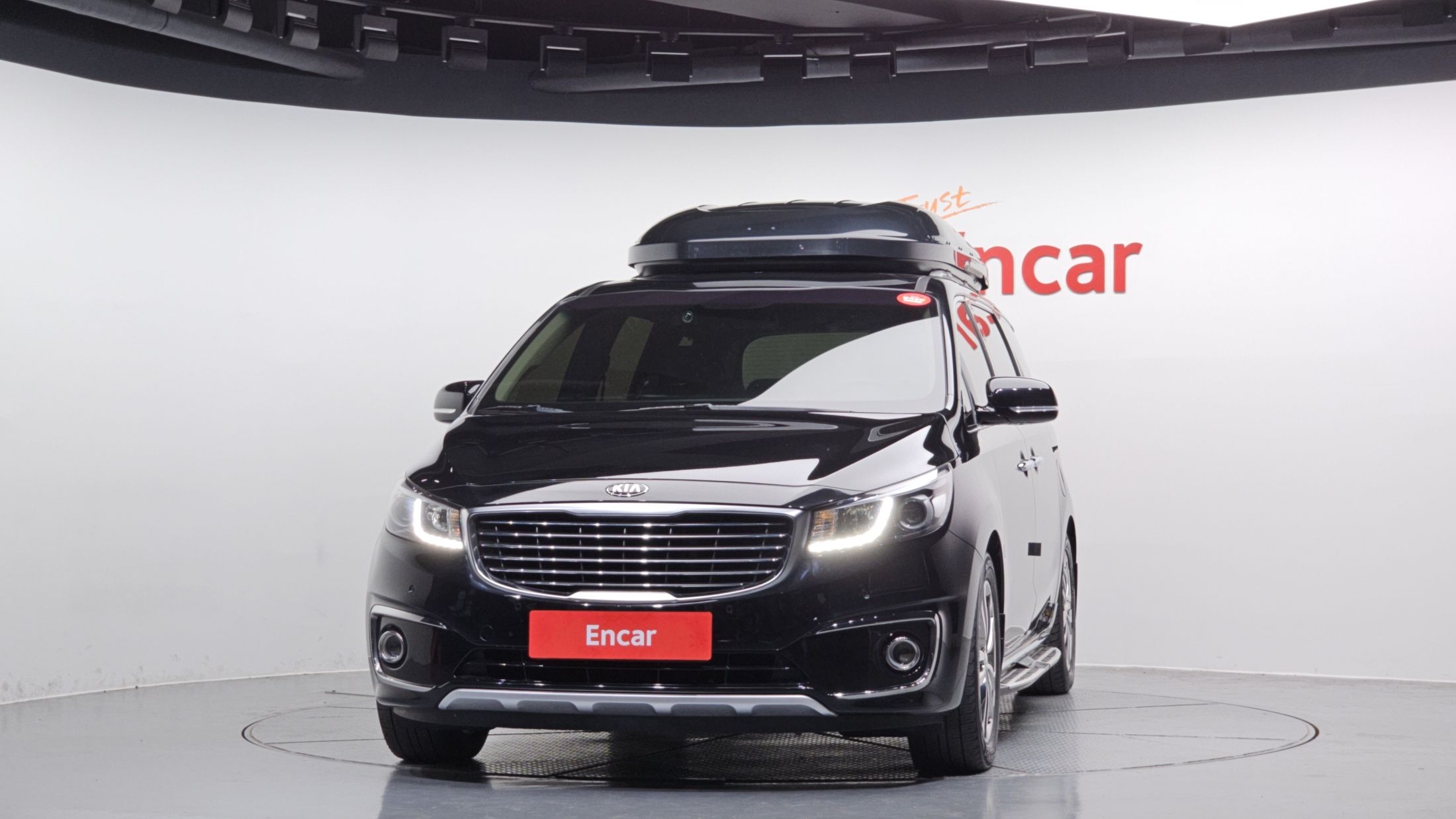 KIA CARNIVAL 2016