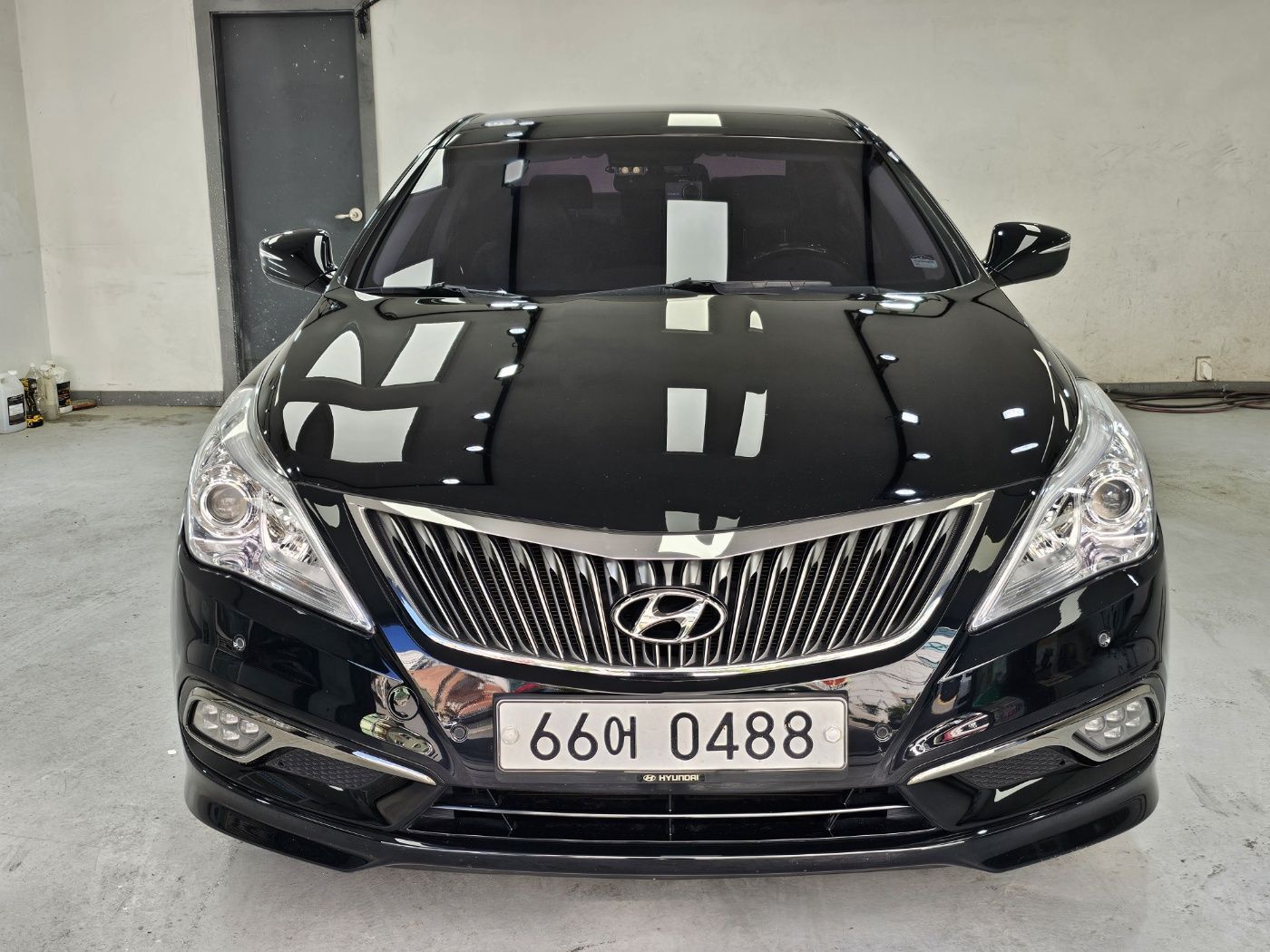 HYUNDAI GRANDEUR HG HYBRID 2016