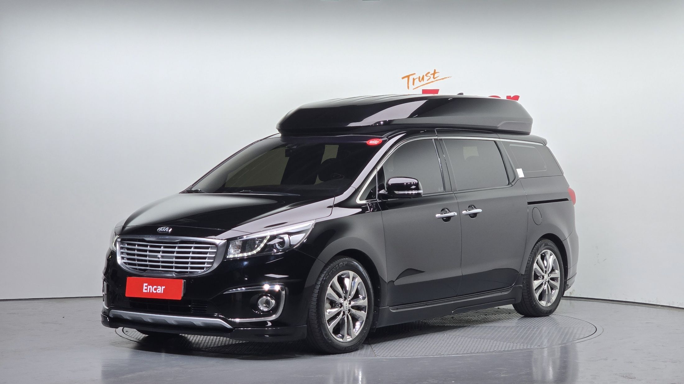 KIA CARNIVAL 2016
