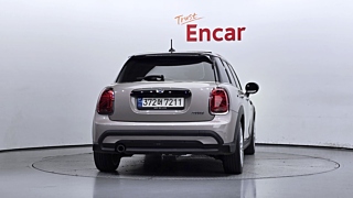 MINI COOPER  5 Door Classic Plus 2021